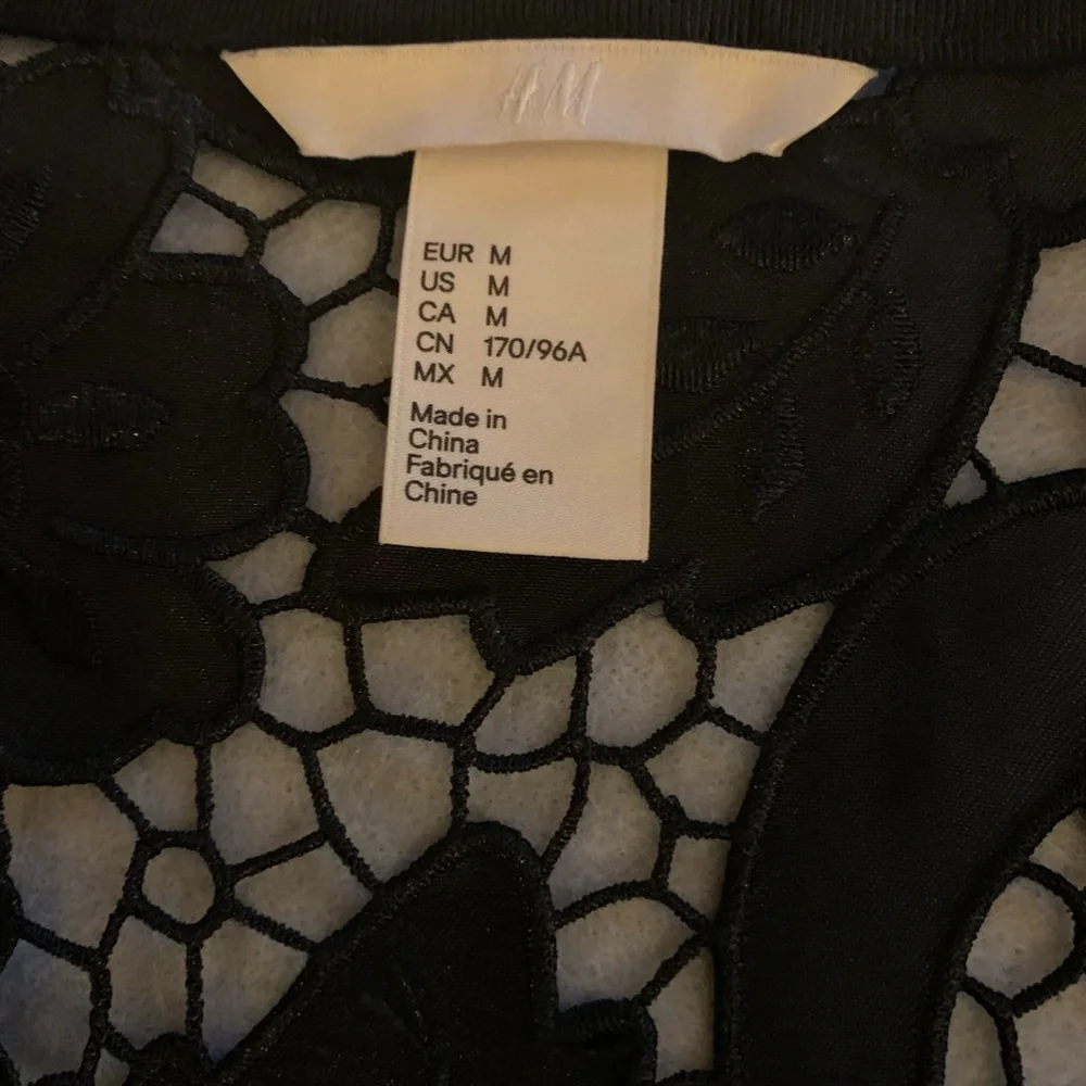 H&M Black Embroidered Satin Lacy Jacket - Picture 5 of 5